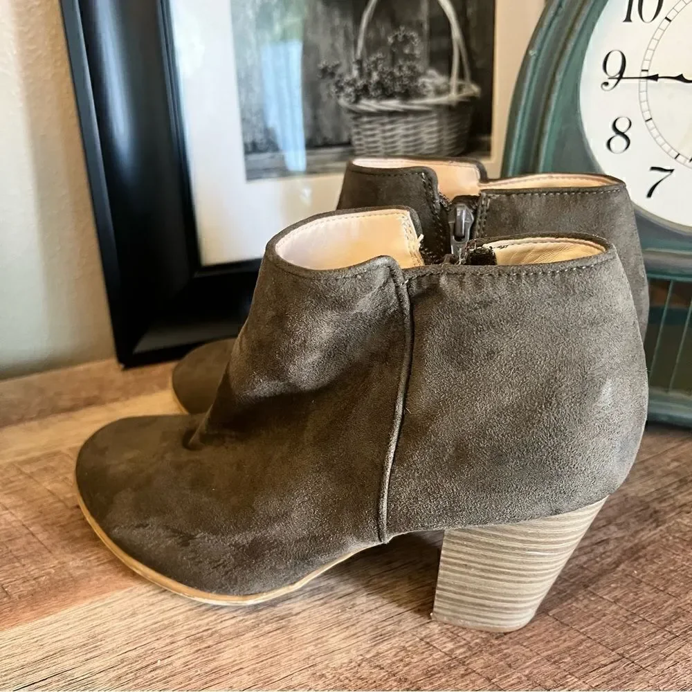 Green Old Navy Sueded Ankle Boot for Women 9